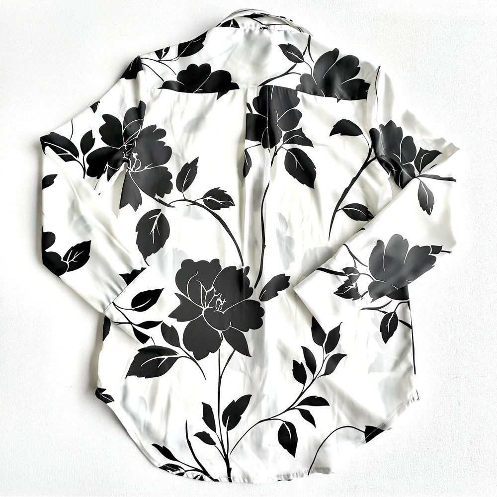 Rachel Zoe Black and White Floral Button-Up Shirt - Picture 3 of 3